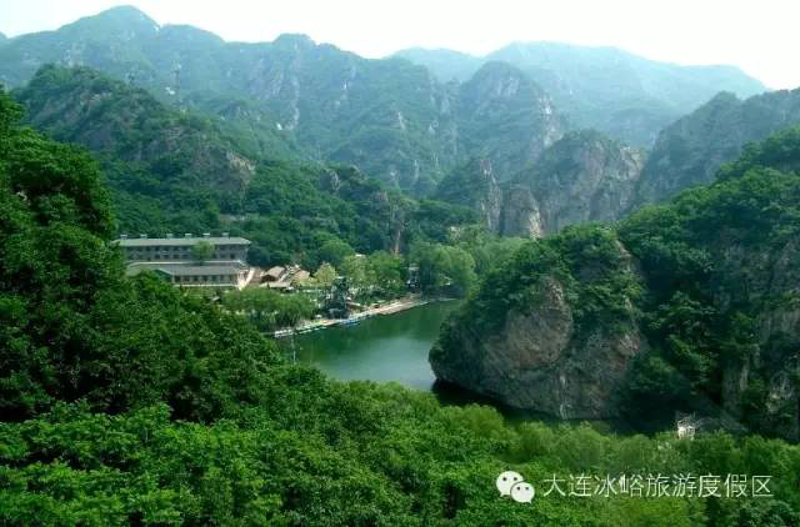 冰峪沟，位于辽宁省丹东市宽甸满族自治县，是东北地区的一颗自然宝石。今天，我们就来聊聊如何在冰峪沟度过一个难忘的旅行日。